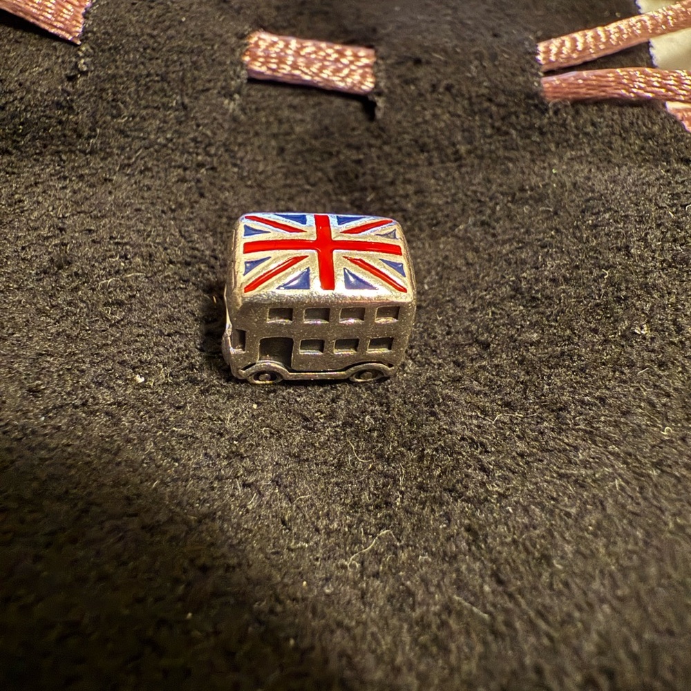 PANDORA AUTHENTIC DOUBLE DECKER BUS CHARM